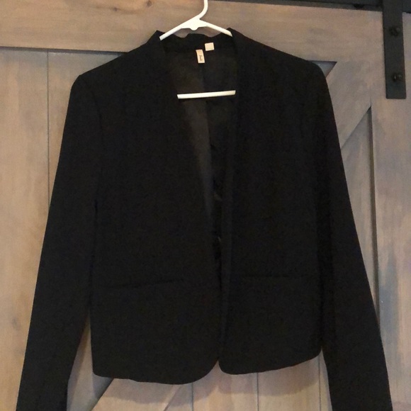 Frenchi Jackets & Blazers - Black crop jacket